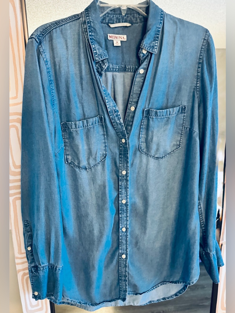 Merona Long Denim Shirt
Blue Chambray Long Sleeve Button Up Western Rodeo L
New